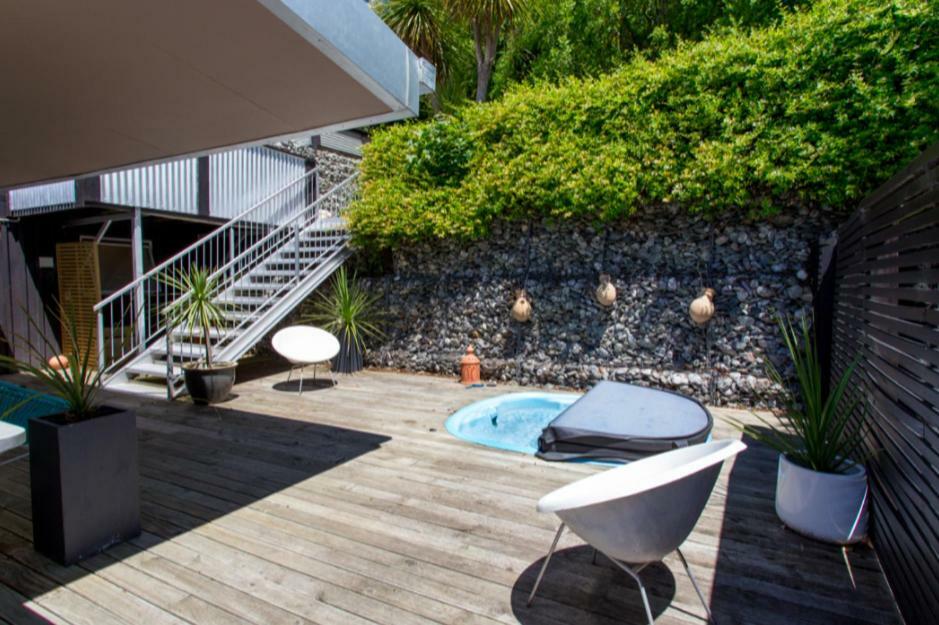 Treehouse Spa Escape - Private Spa Pool Queenstown Exterior photo